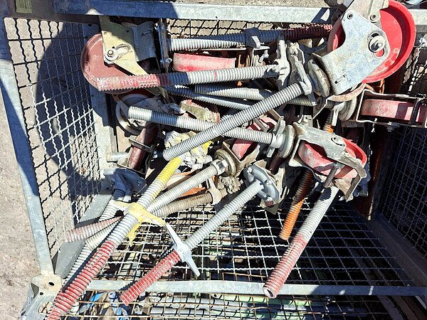 Lenkrolle 700, Kunststoffrad, Ø 200mm, mit Fussspindel, Verstellbereich 0,30 - 0,60m, mit Feststeller, Belastung 7,0kN