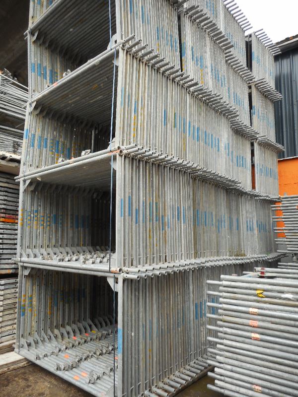 Stellrahmen Stahl 2,00m x 1,09m (HS), 4 Geländerkästchen